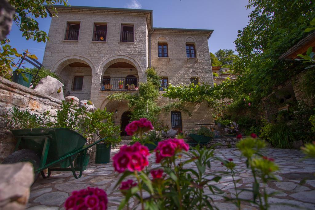 Casa Calda Hotel Sirako Exterior photo